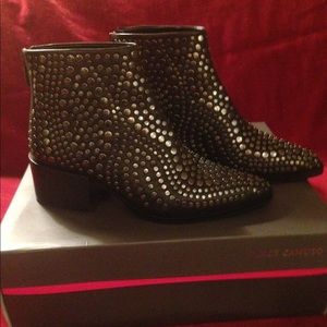 Vince Camuto Edenny Booties